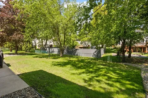 802 Spring Hill Court Woodbury MN 55125
