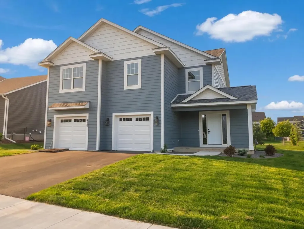 4544 Savanna Trail Chaska MN 55318