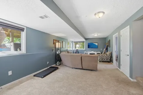 508 Jaymie Court Belle Plaine MN 56011