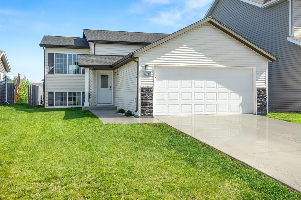 630 38th Avenue E West Fargo ND 58078