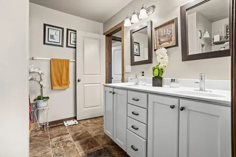 630 38th Avenue E West Fargo ND 58078