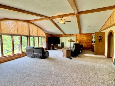 1469 Woodland Loop NW Baudette MN 56623