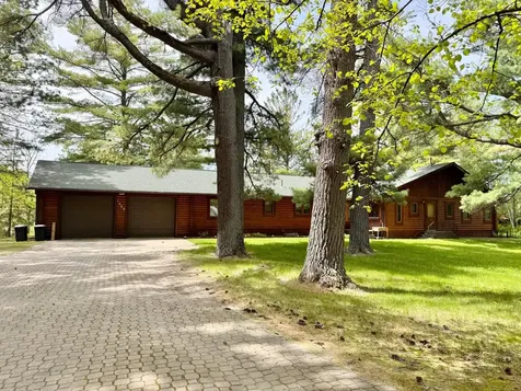 1469 Woodland Loop NW Baudette MN 56623