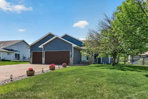 13506 2nd Avenue S Zimmerman MN 55398