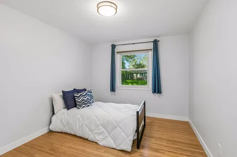 2966 Mildred Drive Roseville MN 55113