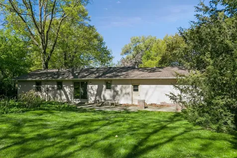 2966 Mildred Drive Roseville MN 55113
