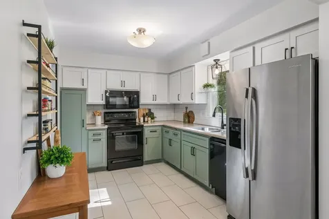 2966 Mildred Drive Roseville MN 55113