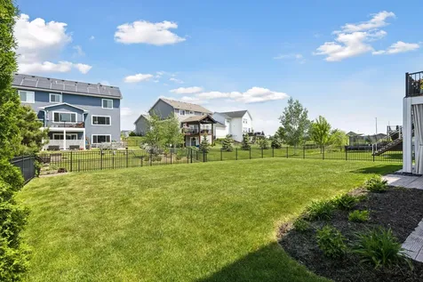 11946 32nd St N Lake Elmo MN 55042