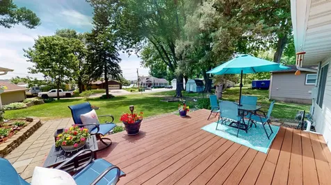 110 Hawthorne Street W Albert Lea MN 56007
