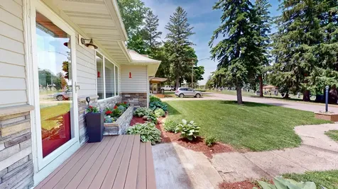 110 Hawthorne Street W Albert Lea MN 56007