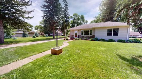 110 Hawthorne Street W Albert Lea MN 56007