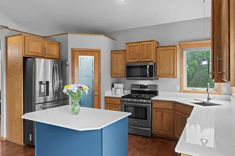 1221 118th Lane NE Blaine MN 55434