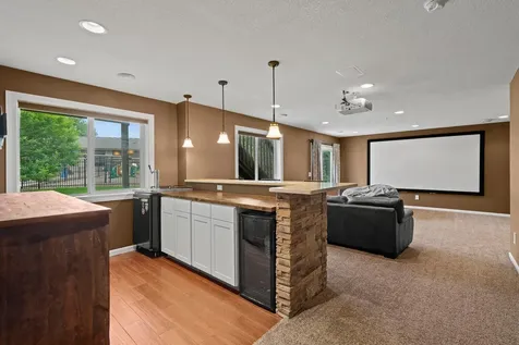 1221 118th Lane NE Blaine MN 55434