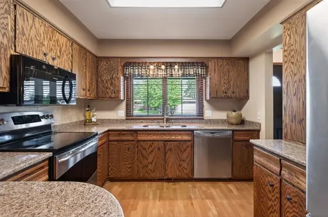 1112 Lyn Way Hastings MN 55033