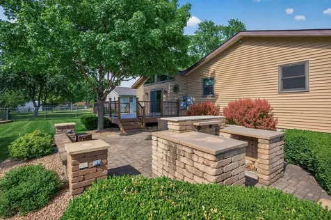1112 Lyn Way Hastings MN 55033