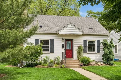 3301 Brownlow Avenue Saint Louis Park MN 55426