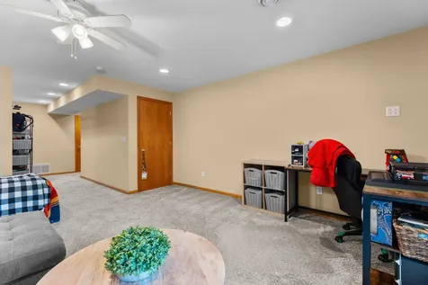 3156 River Falls Court NW Rochester MN 55901