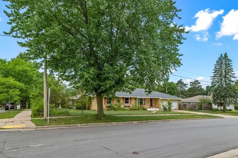 334 Margaret Street Eau Claire WI 54701