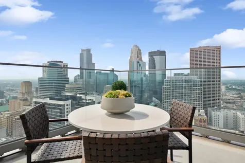 255 Hennepin Avenue Minneapolis MN 55401