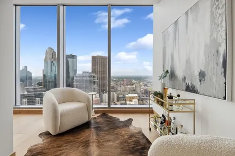 255 Hennepin Avenue Minneapolis MN 55401