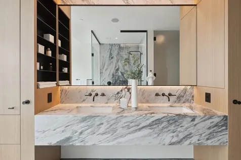 255 Hennepin Avenue Minneapolis MN 55401