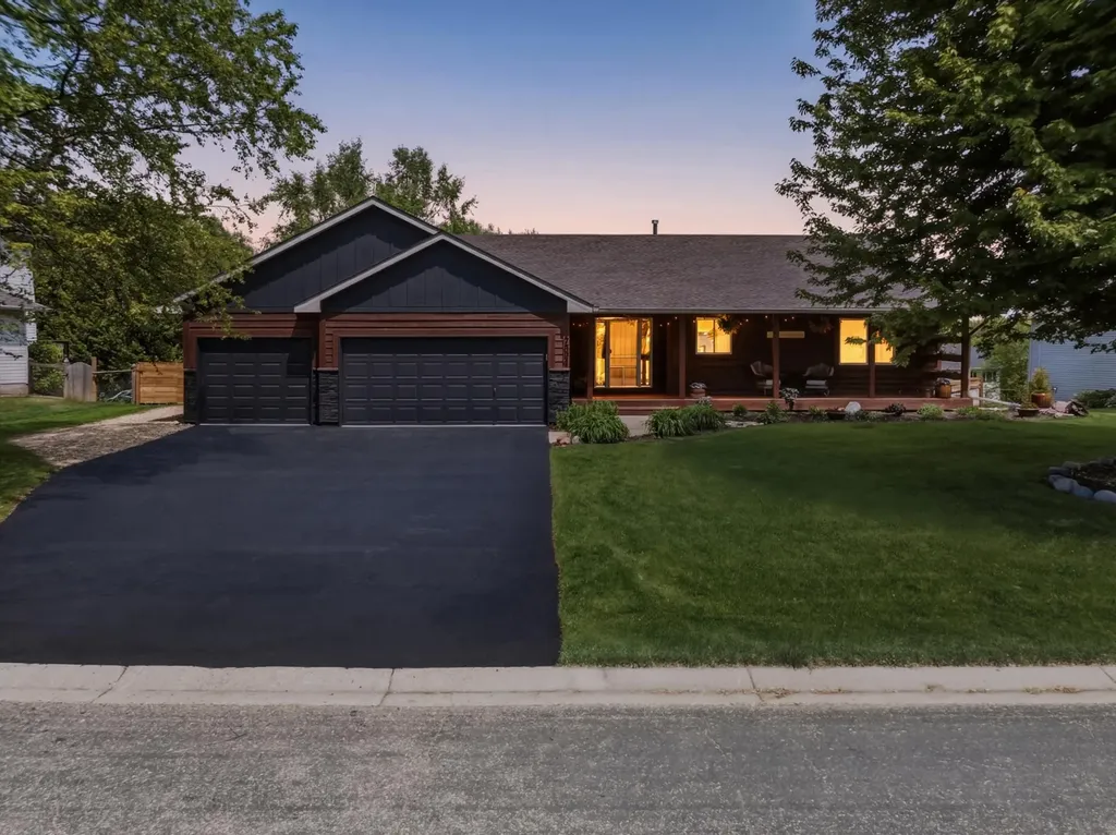 17594 S Gage Avenue Lakeville MN 55024
