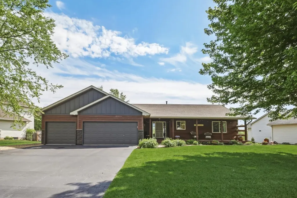 17594 S Gage Avenue Lakeville MN 55024