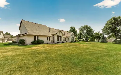 5211 Gemstone Lane NW Rochester MN 55901