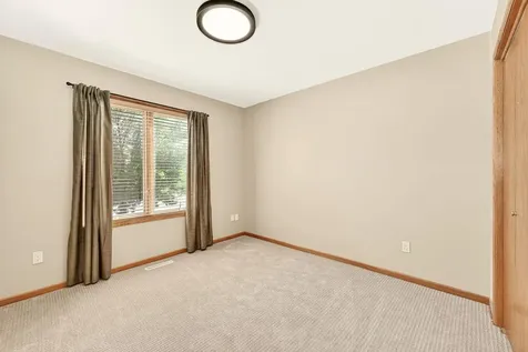 5211 Gemstone Lane NW Rochester MN 55901