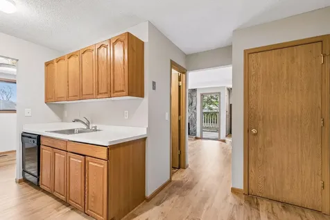 1318 Landmark Trail N Hopkins MN 55343