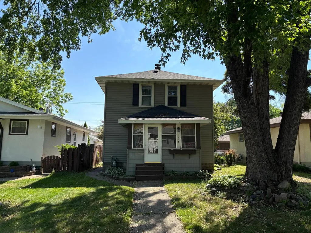 138 13th Avenue N South Saint Paul MN 55075
