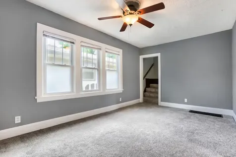 138 13th Avenue N South Saint Paul MN 55075