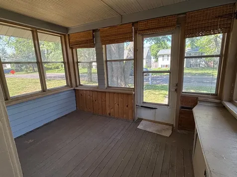 138 13th Avenue N South Saint Paul MN 55075