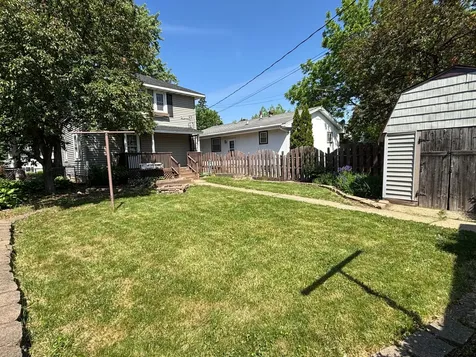 138 13th Avenue N South Saint Paul MN 55075