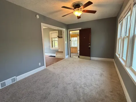 138 13th Avenue N South Saint Paul MN 55075