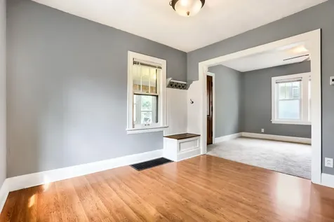 138 13th Avenue N South Saint Paul MN 55075