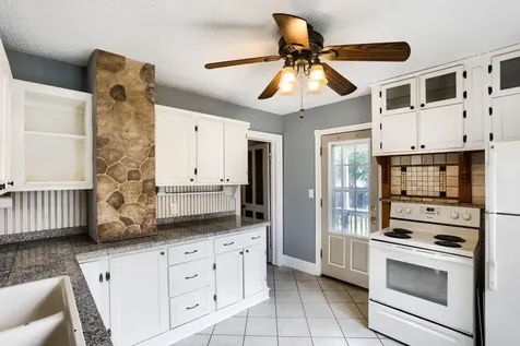 138 13th Avenue N South Saint Paul MN 55075