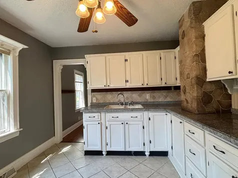 138 13th Avenue N South Saint Paul MN 55075