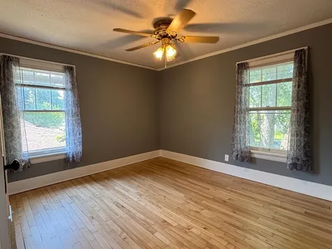 138 13th Avenue N South Saint Paul MN 55075
