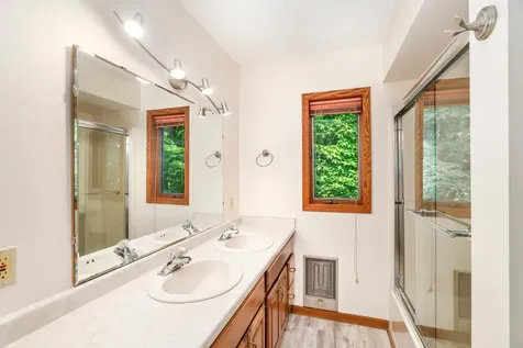 439 Hartley Place Duluth MN 55803