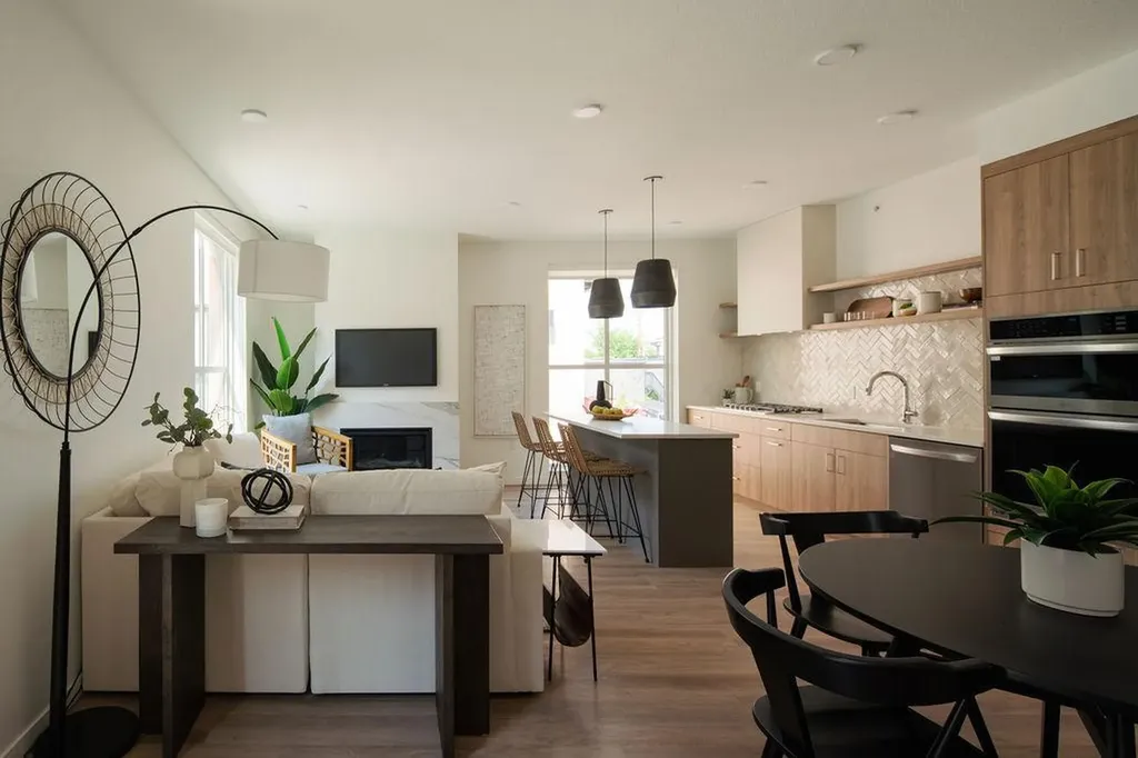 11 West Drive Excelsior MN 55331