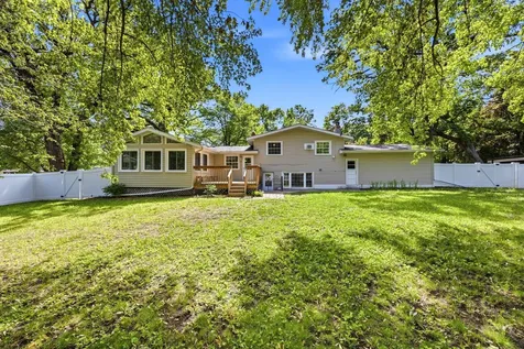1065 Jorgenson Street SE Hutchinson MN 55350