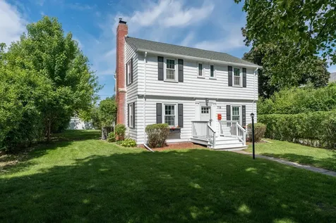 718 Baker Avenue Mankato MN 56001