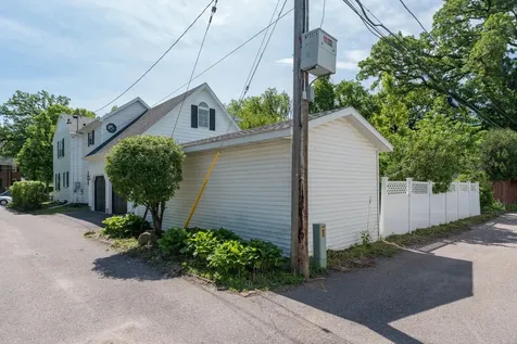 718 Baker Avenue Mankato MN 56001