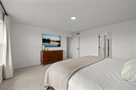8861 Donax Row Woodbury MN 55129