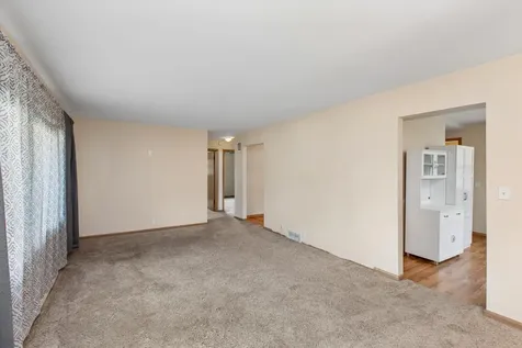 833 9th Avenue SW Faribault MN 55021