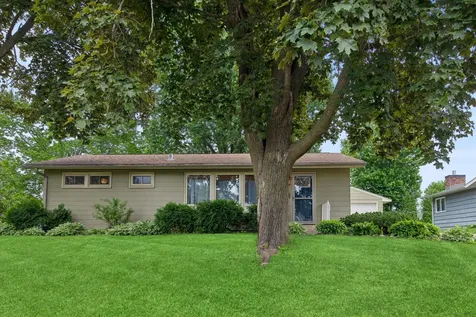 833 9th Avenue SW Faribault MN 55021