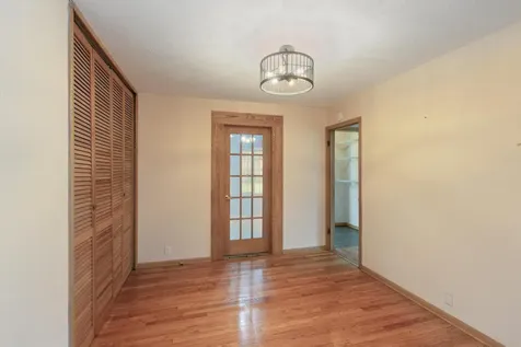 833 9th Avenue SW Faribault MN 55021