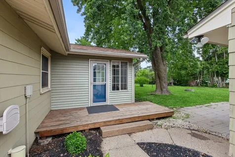 833 9th Avenue SW Faribault MN 55021