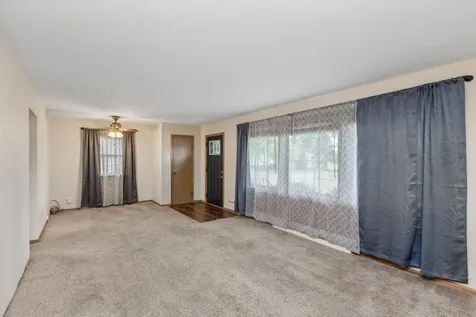833 9th Avenue SW Faribault MN 55021